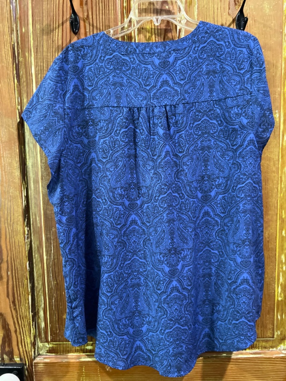 croft & barrow Blue & Black V-Neck Pintuck Top - Picture 6 of 6